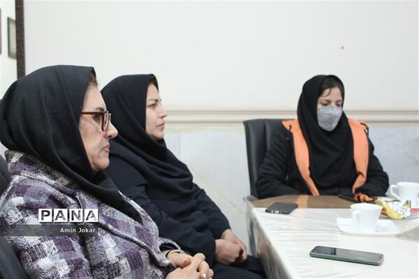 مراسم تکریم و معارفه مدیر کتابخانه دانش‌آموز در شیراز
