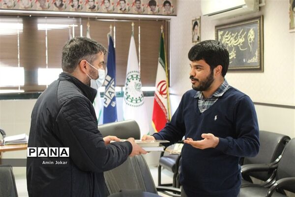 مراسم تکریم و معارفه مدیر کتابخانه دانش‌آموز در شیراز
