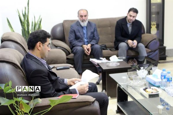 ملاقات مردم با فرماندار گلوگاه