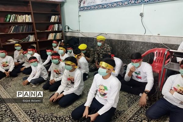 اجتماع بزرگ دهه نودی‌ها و همخوانی سرود سلام فرمانده و رفیق شهیدم