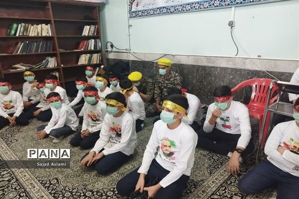 اجتماع بزرگ دهه نودی‌ها و همخوانی سرود سلام فرمانده و رفیق شهیدم