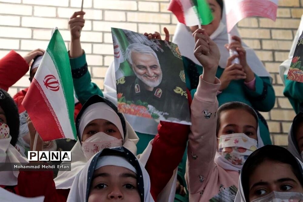 تجدید میثاق دانش‌آموزان آباده با سردار دل‌ها