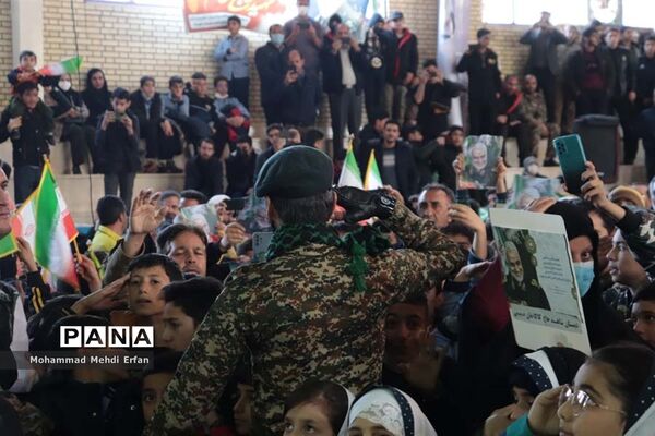 تجدید میثاق دانش‌آموزان آباده با سردار دل‌ها