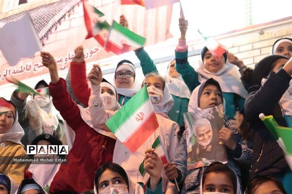 تجدید میثاق دانش‌آموزان آباده با سردار دل‌ها