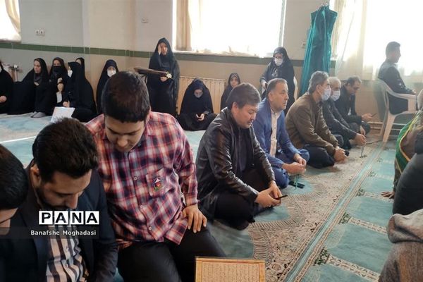 تجدید پیمان فرزندان حاج قاسم با شهدا در شیراز