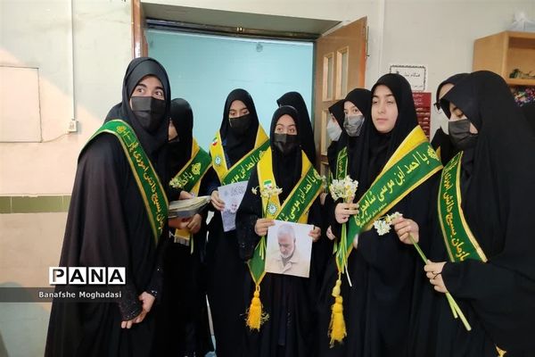 تجدید پیمان فرزندان حاج قاسم با شهدا در شیراز