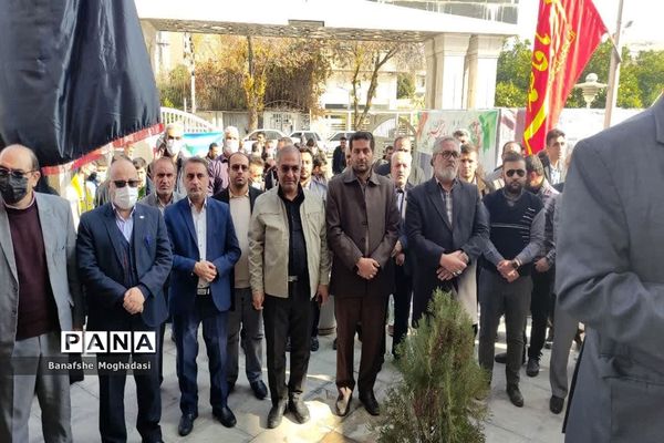 تجدید پیمان فرزندان حاج قاسم با شهدا در شیراز