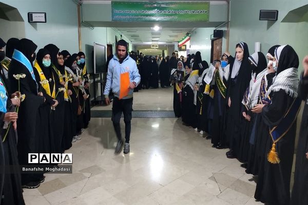 تجدید پیمان فرزندان حاج قاسم با شهدا در شیراز