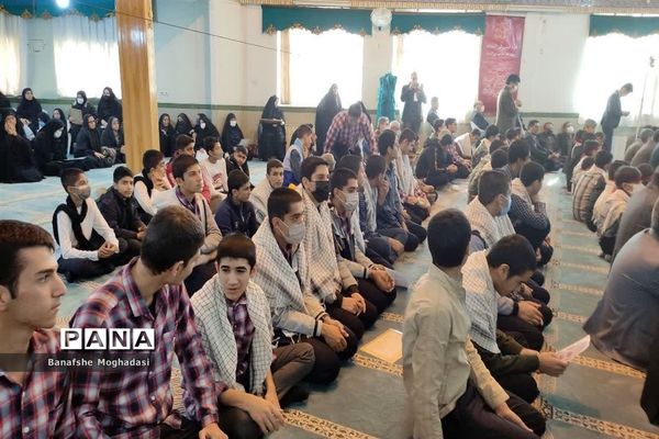 تجدید پیمان فرزندان حاج قاسم با شهدا در شیراز