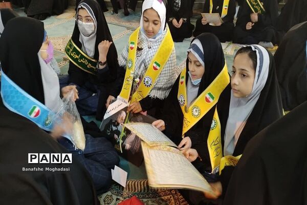 تجدید پیمان فرزندان حاج قاسم با شهدا در شیراز