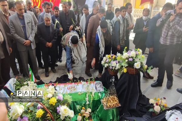 تجدید پیمان فرزندان حاج قاسم با شهدا در شیراز