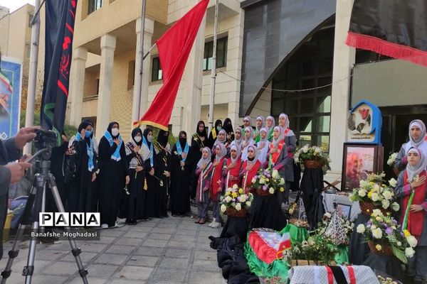 تجدید پیمان فرزندان حاج قاسم با شهدا در شیراز