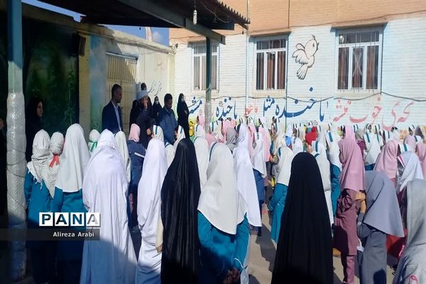 بازدید نماینده مجلس شورای اسلامی شهر ترشیز از مدارس کاشمر