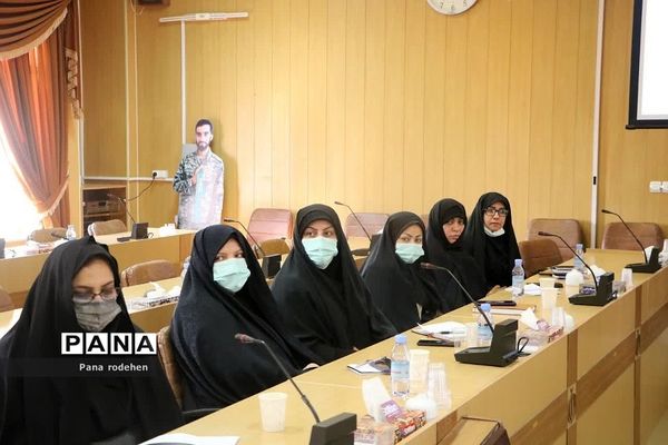 برگزاری چهارمین قرارگاه جوانی جمعیت و تحکیم خانواده در شهرستان دماوند