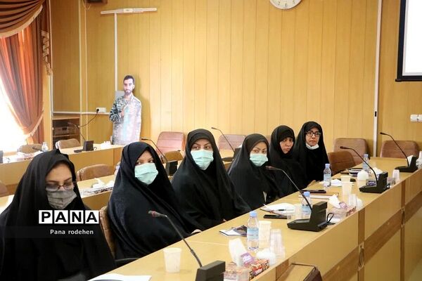 برگزاری چهارمین قرارگاه جوانی جمعیت و تحکیم خانواده در شهرستان دماوند