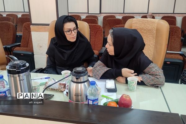 نشست خبری مدیر آموزش و پرورش شهرستان شهریار با اصحاب رسانه