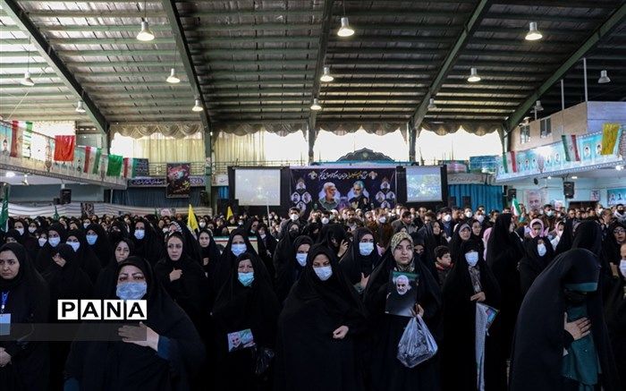 هم‌خوانی سرودهای رفیق شهیدم و سلام فرمانده در شهرستان اقلید