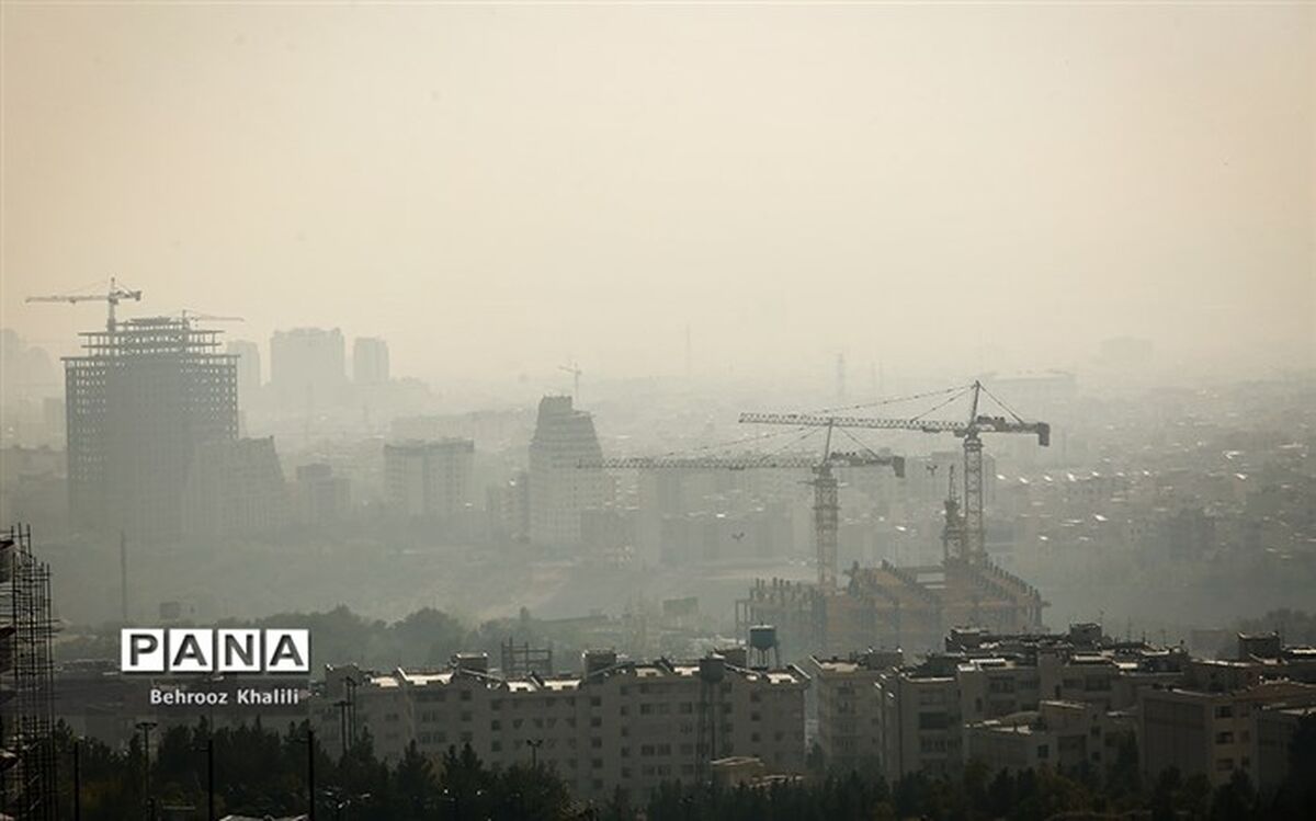 انباشت آلاینده‌ها و کاهش شعاع دید در تهران به ۲۰۰۰ متر