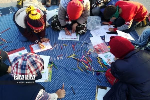 پیاده‌روی مردم قم در سالروز شهادت سردار سلیمانی