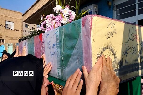 تشییع شهید گمنام در سومین سالگرد شهید حاج قاسم سلیمانی
