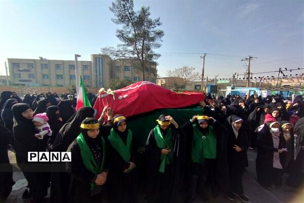 تشییع شهید گمنام در سومین سالگرد شهید حاج قاسم سلیمانی