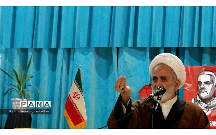 دانش‌آموزان ایران اسلامی احیاگران جامعه اسلامی و انقلابی هستند