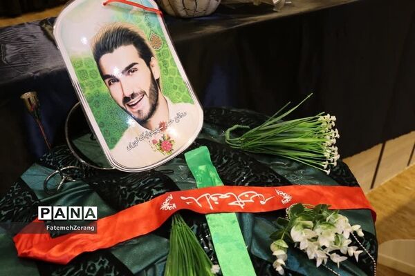 مراسم گردان دختران حاج قاسم در سالن شهید حاتمی مشهد مقدس
