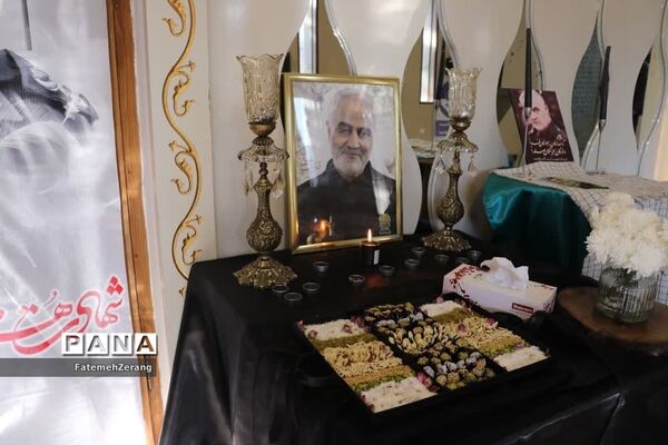 مراسم گردان دختران حاج قاسم در سالن شهید حاتمی مشهد مقدس