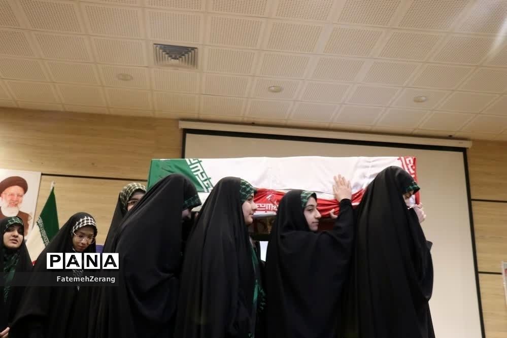 مراسم گردان دختران حاج قاسم در سالن شهید حاتمی مشهد مقدس