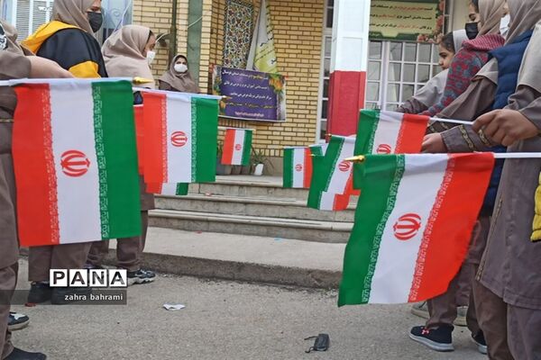 بزرگداشت سالروز شهادت سپهبد شهید حاج‌قاسم‌سلیمانی در دبیرستان داربر جهرمی ناحیه۳ شیراز