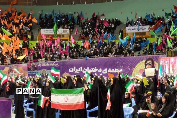 اجتماع دوازده هزار نفری «دختران حاج قاسم»