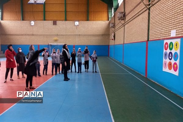 حضور دانش‌آموزان دبستان دخترانه وحدت منطقه کهریزک درطرح شهید خرازی