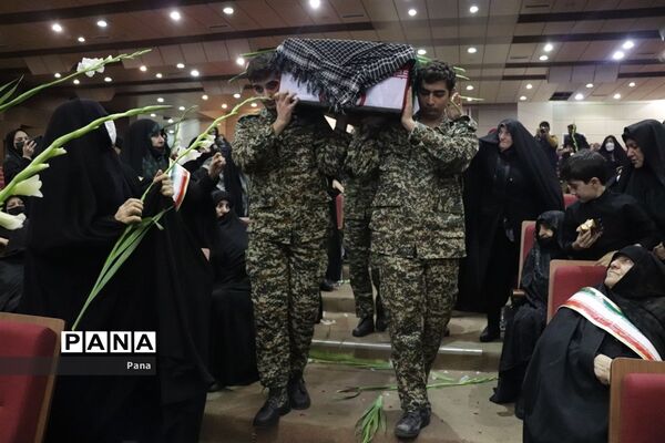 گردهمایی بزرگ مادران شهدا