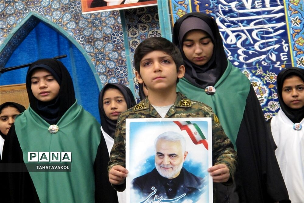برگزاری نخستین عهدواره دانش‌آموزی شهید حاج قاسم سلیمانی در نماز جمعه شهرستان پردیس