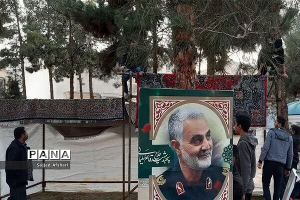 برپایی ایستگاه صلواتی توسط سازمان دانش‌آموزی استان سمنان‌