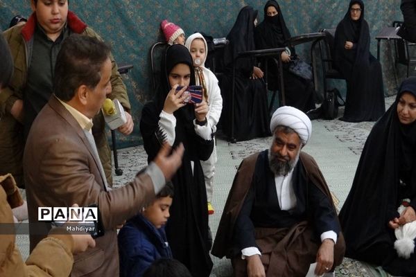 دیدار دانش‌‌آموزان روستای طغان با امام جمعه بخش جوادآباد