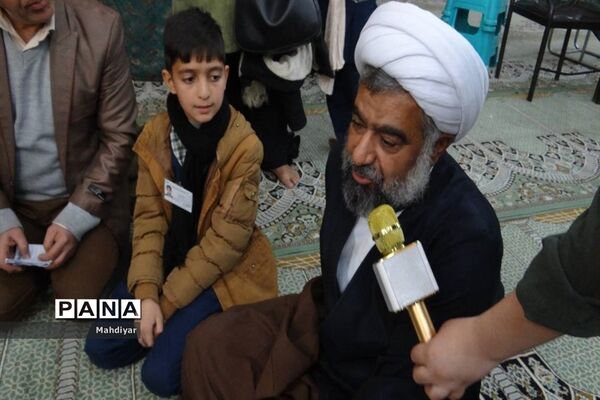 دیدار دانش‌‌آموزان روستای طغان با امام جمعه بخش جوادآباد