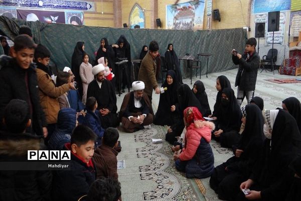 دیدار دانش‌‌آموزان روستای طغان با امام جمعه بخش جوادآباد