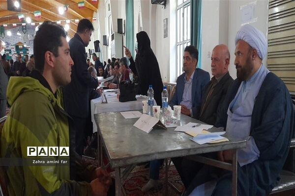 میز ارتباط مردمی در شهرستان نور