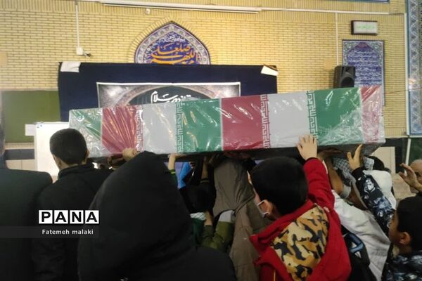 وداع با پیکر شهید گمنام در مسجد امیرالمومنین ملارد