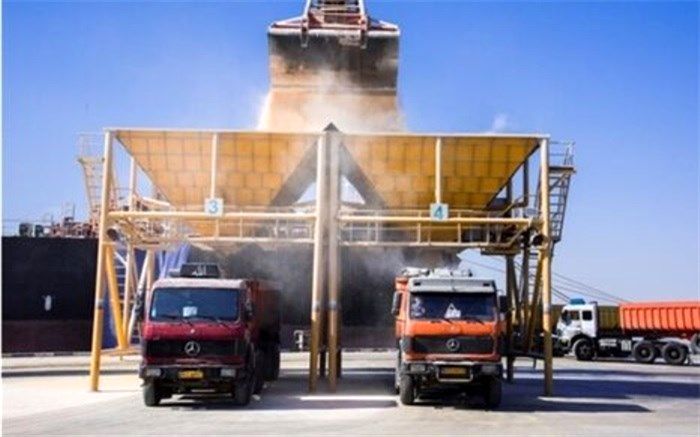 ثبت رکورد ٨١ هزار تُن تخلیه کالای اساسی در هاب غلات کشور
