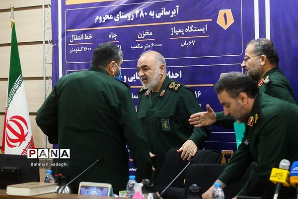 افتتاحیه ۳۰۵۰ طرح محرومیت زدایی مردم‌ پایه بسیج