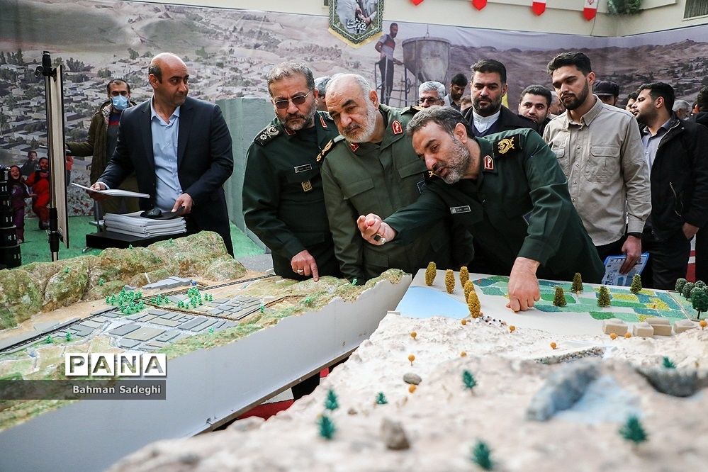 افتتاحیه ۳۰۵۰ طرح محرومیت زدایی مردم‌ پایه بسیج