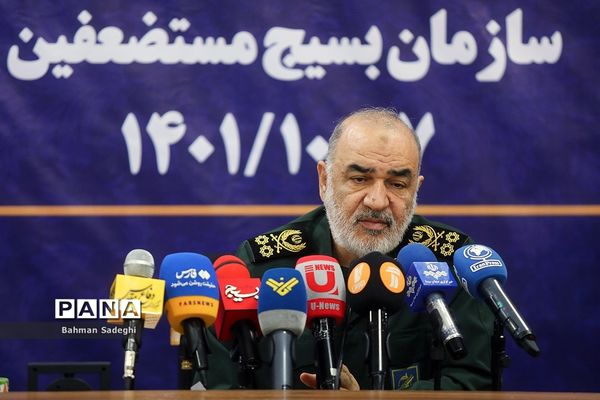 افتتاحیه ۳۰۵۰ طرح محرومیت زدایی مردم‌ پایه بسیج