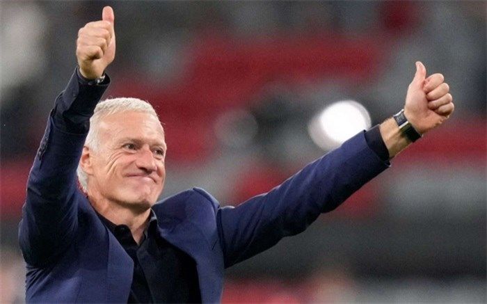 دشان با خروس‌ها تمدید کرد