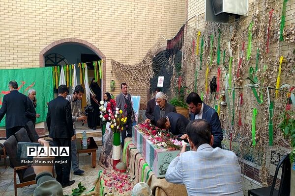 مراسم استقبال و وداع از پیکر مطهر شهید گمنام در دبیرستان شاهد ثارالله  برازجان
