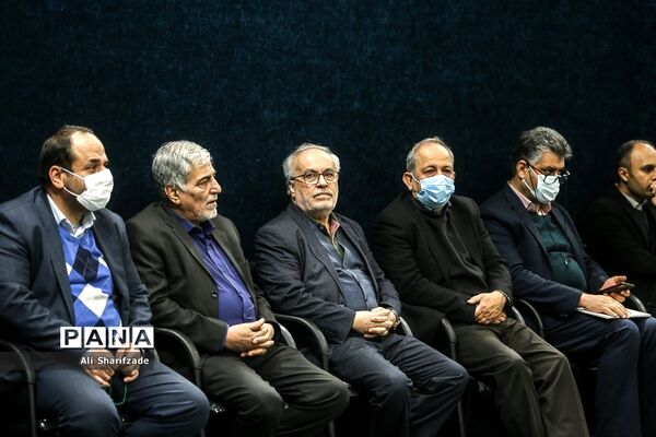 مراسم ختم پدر رئیس دانشگاه تهران