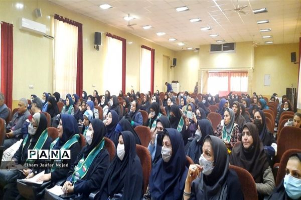اولین جلسه دوره ضمن خدمت بازآموزی سند تحول سازمان دانش‌آموزی ویژه مربیان ناحیه چهار شیراز