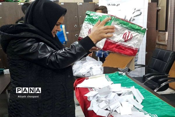 اجرای طرح شهردار مدرسه در دبیرستان هیات امنایی شهید عاشوری منطقه ۱۴