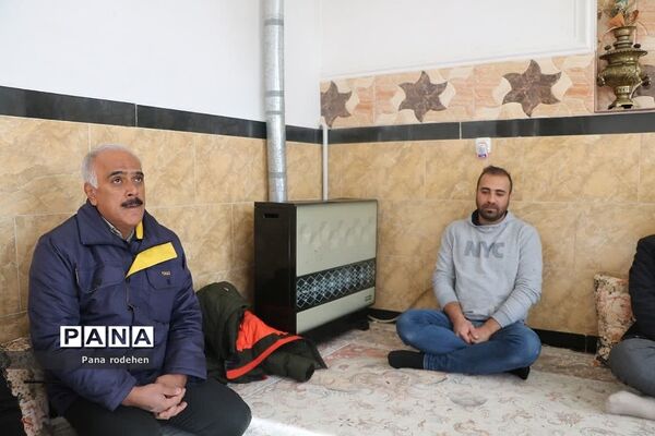 دیدار فرماندار شهرستان دماوند با خانواده شهدا در هفته تکریم مادران و همسران شهدا